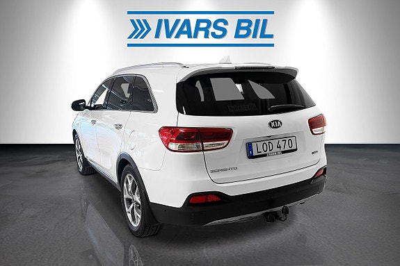 Kia Sorento 3 of 6