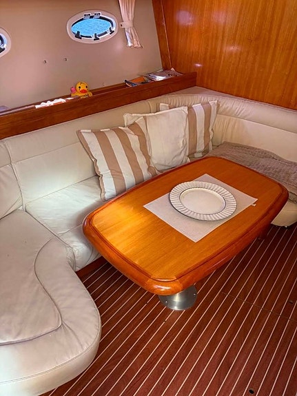 Bavaria 37 Sport 8 of 12