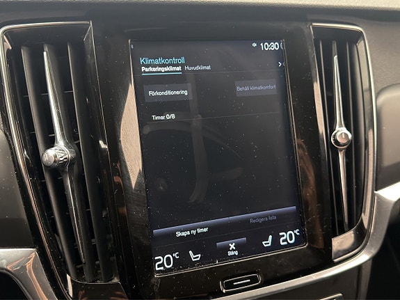 Volvo V90 27 of 30