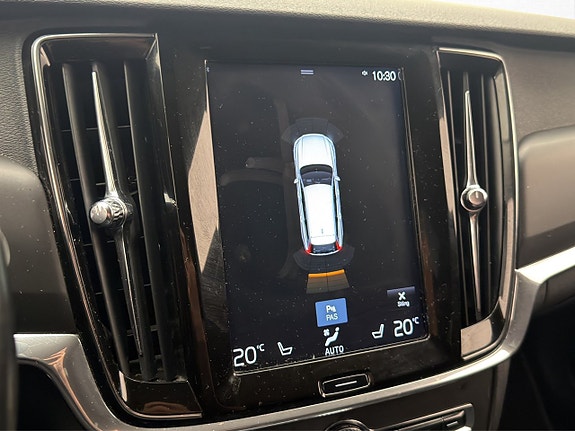 Volvo V90 21 of 30
