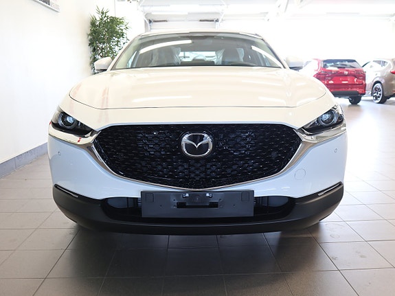 Mazda CX-30 4 of 6