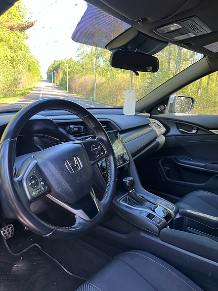 Honda Civic 9 of 14