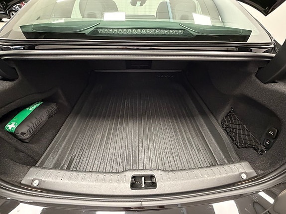 Volvo S90 24 of 27