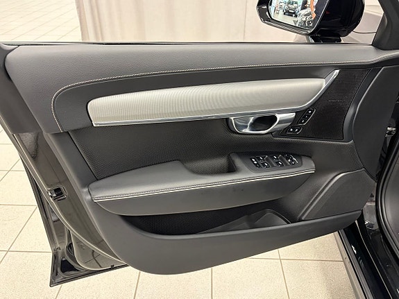 Volvo S90 5 of 27