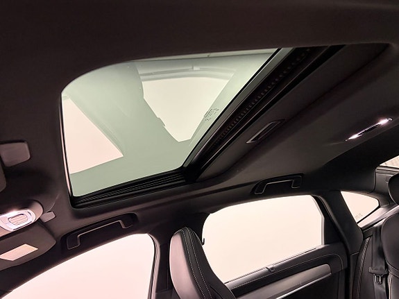 Volvo S90 26 of 27