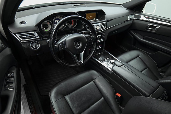 Mercedes-Benz E220 5 of 23