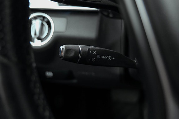 Mercedes-Benz E220 16 of 23