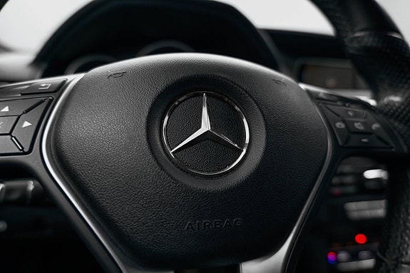 Mercedes-Benz E220 17 of 23