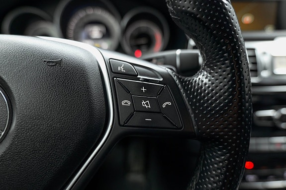 Mercedes-Benz E220 10 of 23