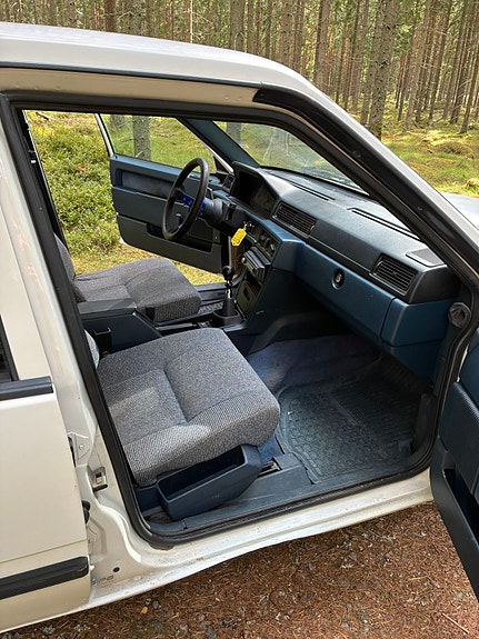 Volvo 745 10 of 27