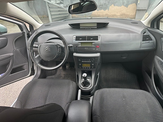 Citroen C4 5 of 6