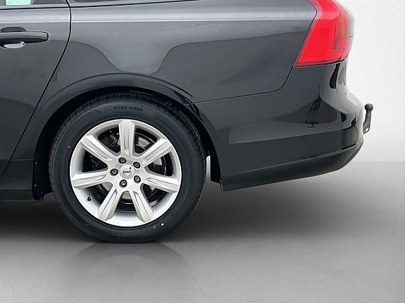 Volvo V90 28 of 30