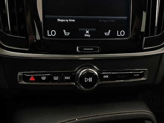 Volvo V90 22 of 30
