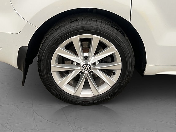 Volkswagen Sharan 30 of 30