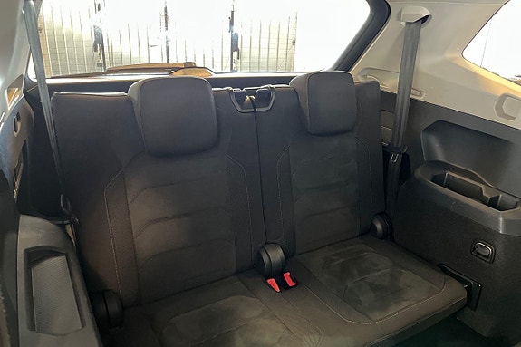 Volkswagen Tiguan Allspace 29 of 30