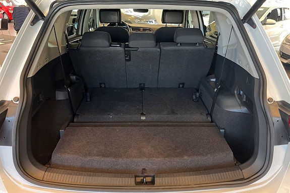 Volkswagen Tiguan Allspace 30 of 30
