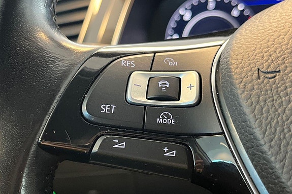 Volkswagen Tiguan Allspace 16 of 30