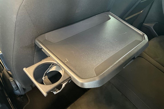 Volkswagen Tiguan Allspace 28 of 30