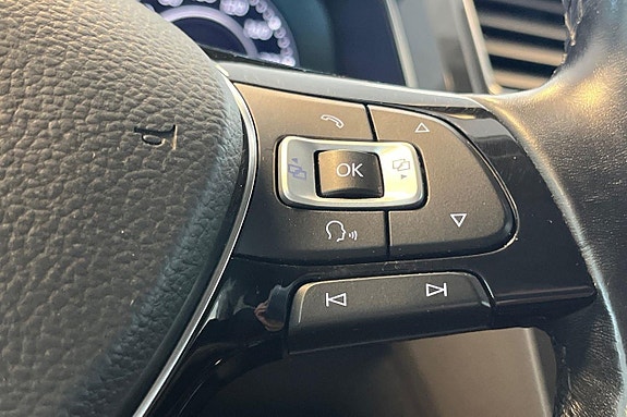 Volkswagen Tiguan Allspace 17 of 30