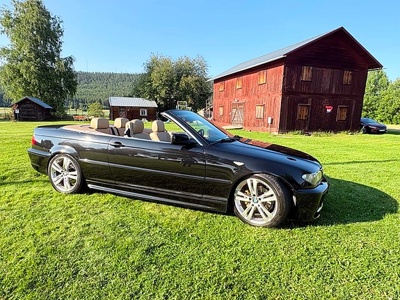 BMW 320Ci 2 of 10