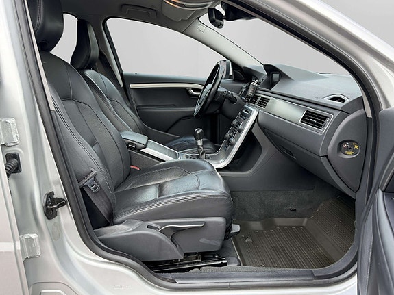 Volvo V70 21 of 25