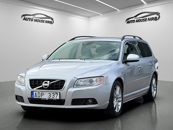 Volvo V70 3 of 25