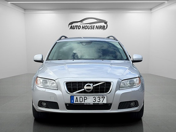 Volvo V70 6 of 25
