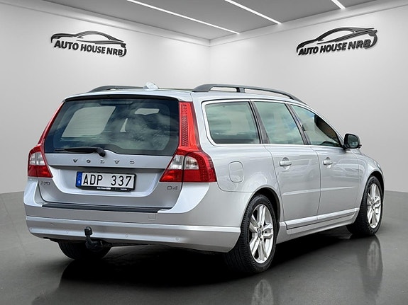 Volvo V70 9 of 25
