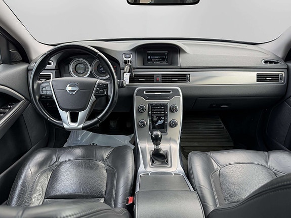 Volvo V70 20 of 25