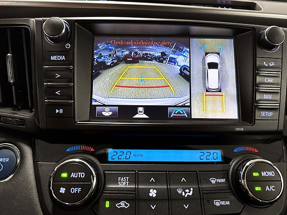 Toyota RAV4 15 of 23