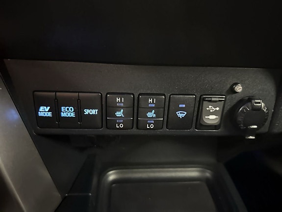 Toyota RAV4 22 of 23