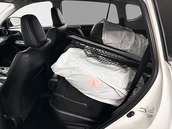 Toyota RAV4 11 of 23