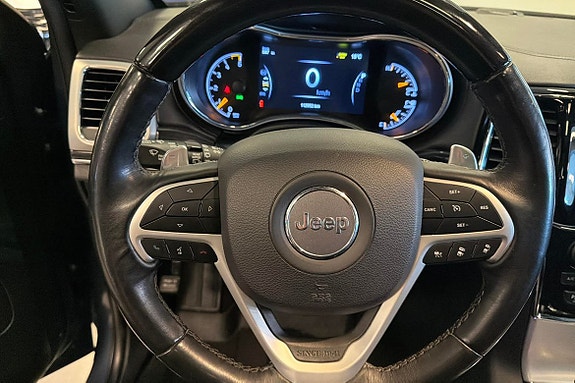 Jeep Grand Cherokee 11 of 21