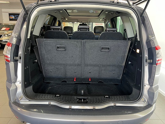 Ford S-MAX 13 of 30