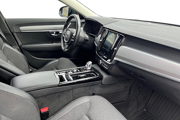 Volvo V90 26 of 30