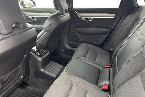 Volvo V90 28 of 30