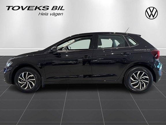 Volkswagen Polo 2 of 15