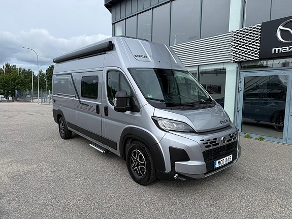 Knaus BoxLife Platinum Selection 600 Loftsäng fram! 4-bäddar, Drag Dieselvärmare Litium