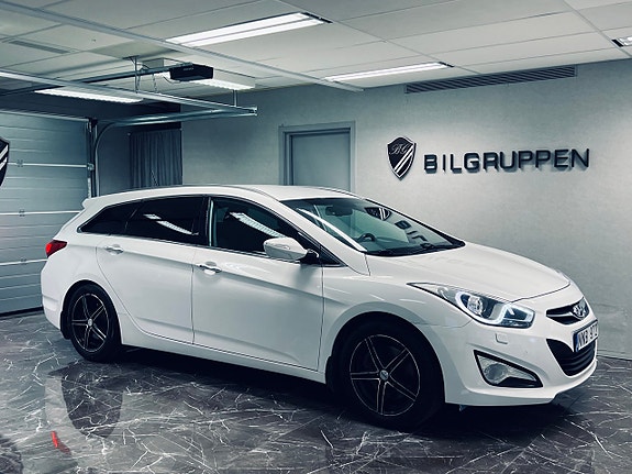 Hyundai i40 2 of 22