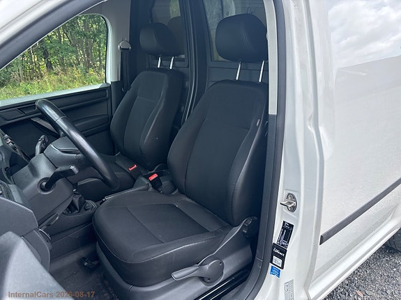 Volkswagen Caddy 13 of 23