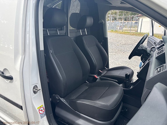 Volkswagen Caddy 14 of 23