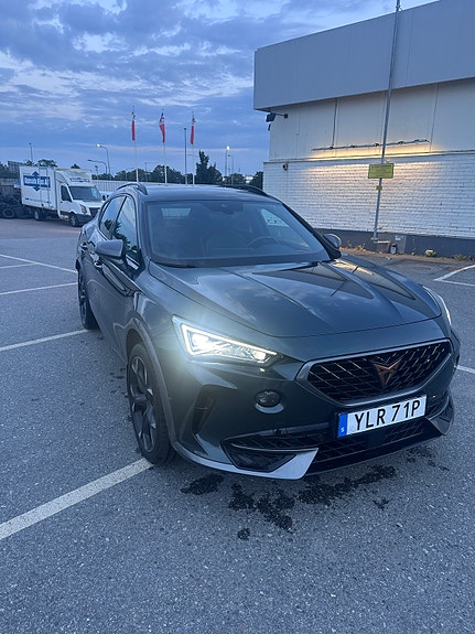 Cupra Formentor 5 of 15