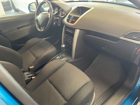 Peugeot 207 8 of 11