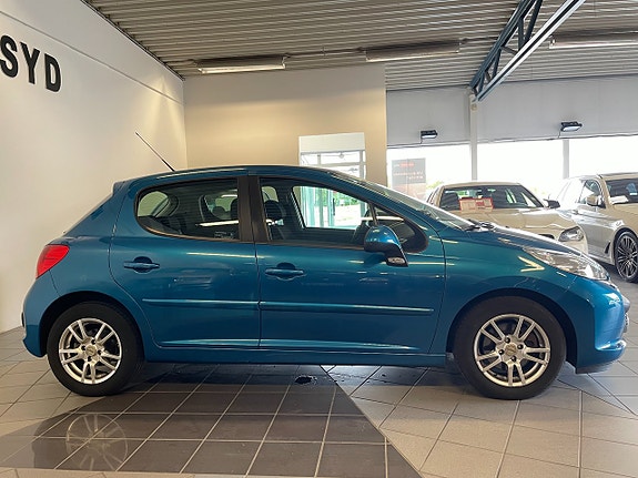 Peugeot 207 3 of 11