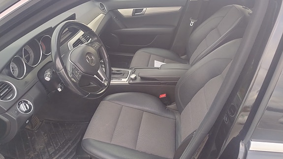 Mercedes-Benz C220 d 19 of 23