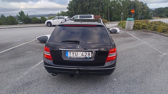Mercedes-Benz C220 d 13 of 23
