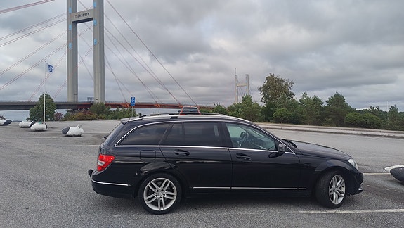 Mercedes-Benz C220 d 7 of 23