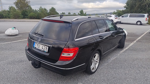 Mercedes-Benz C220 d 11 of 23