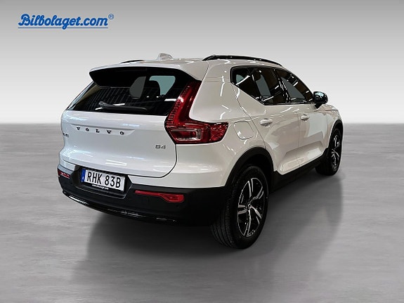 Volvo XC40 6 of 15