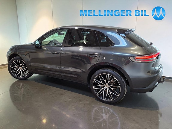 Porsche Macan 4 of 30